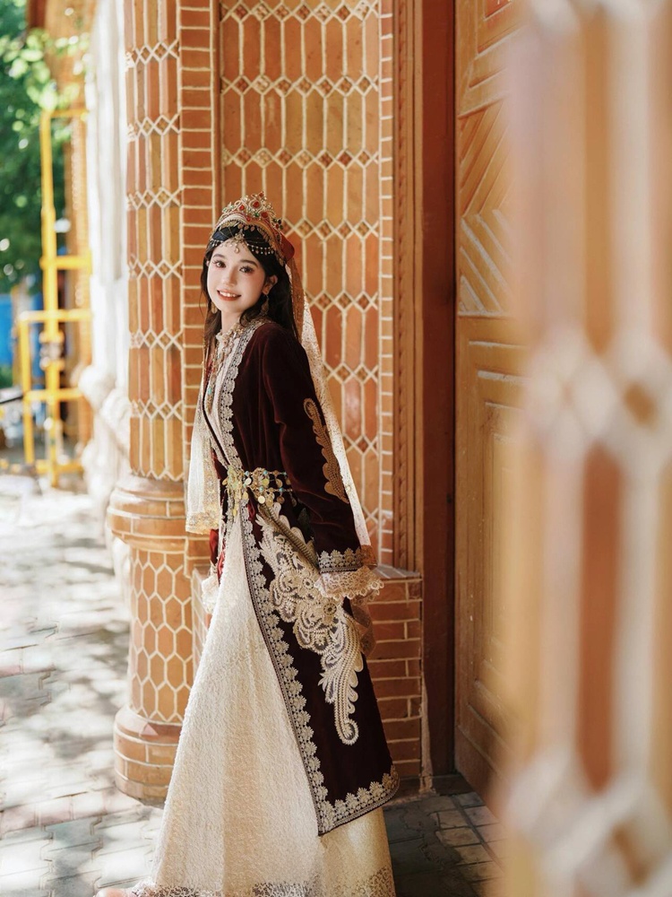 Nieuwe etnische minderheid Uyg - Ethnic Clothing & Online Fashion Store Khaadi Us recensie en prijs